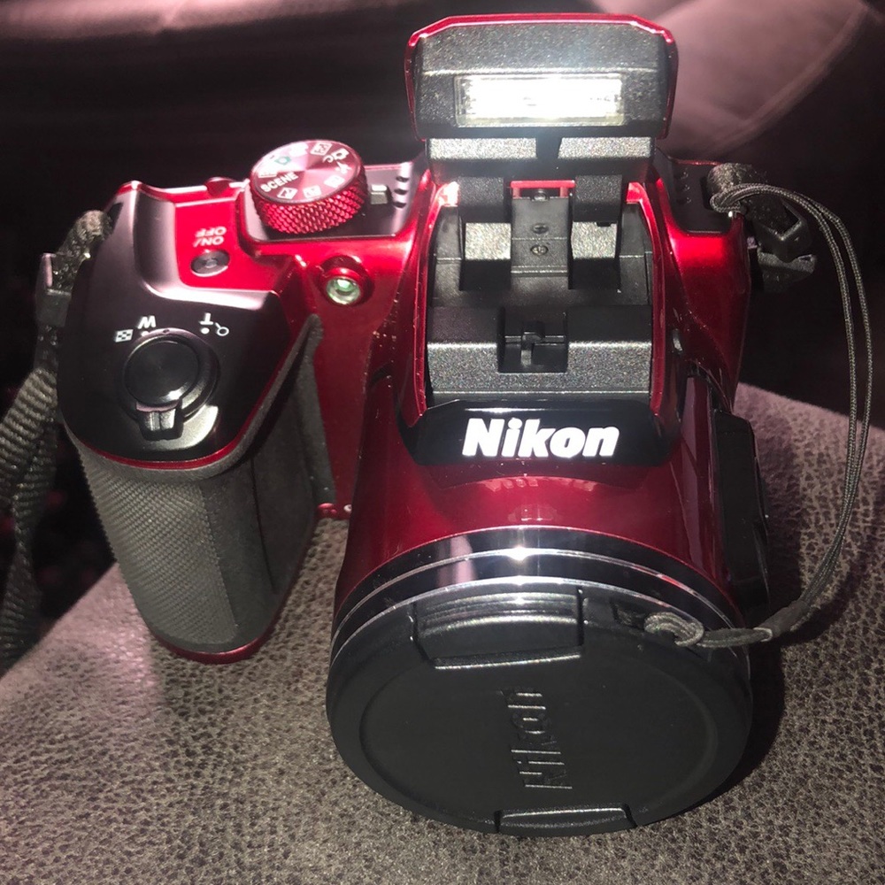 Nikon Coolpix B500